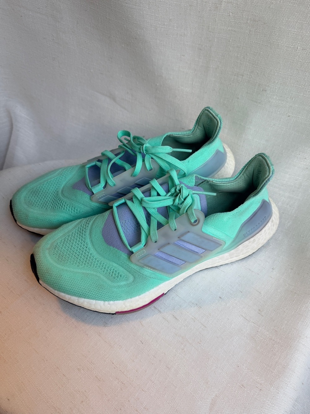 Adidas UltraBoost 21 Pulse Mint Blue Dawn Women’s Size 10 Running Shoes